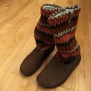 Multi-colored slouchy boots